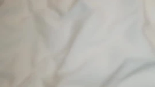 双宝斗恶魔女闺蜜给我发自慰视频