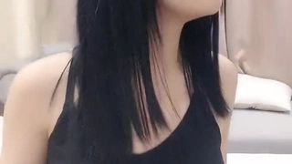 LEAH GOTTI宿舍里玩小玩具