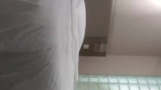 【中法情侶性愛日記】把小騷貨的蝴蝶逼美穴舔的濕濕的再插進去，紅繩捆綁無套猛操，爆射一身…
