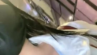 和超粉美乳女友闺蜜偷偷出去车震，极品绝美身材